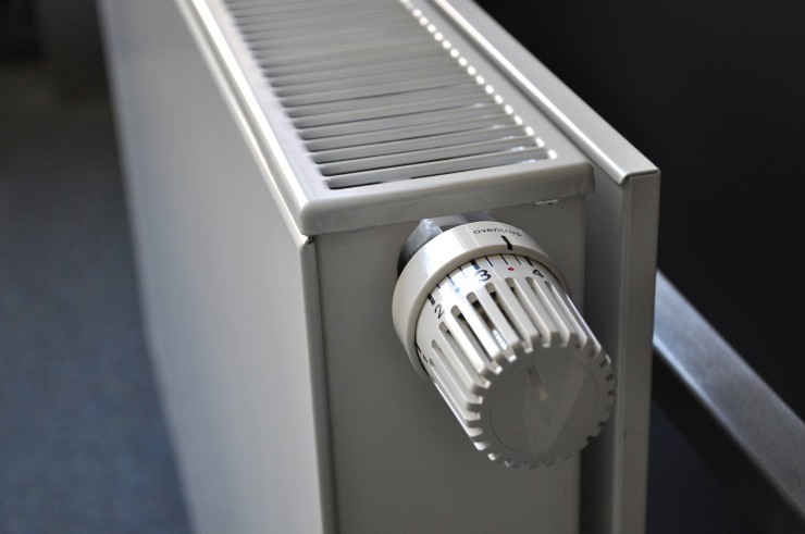 Ridurre i costi di riscaldamento mettendo il termostato giusto Tuttogratis.it 20220216