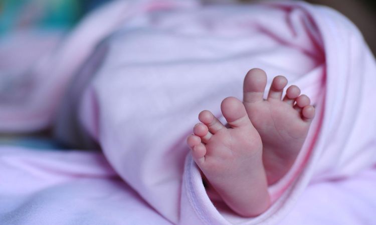 Cagliari neonata morta dopo parto