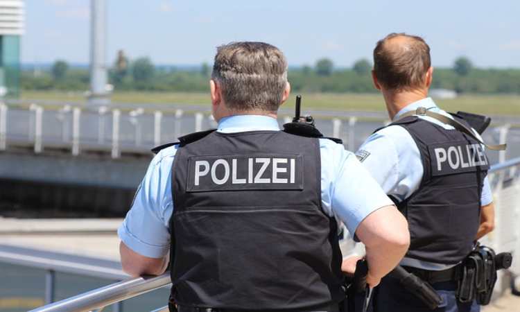 Germania due ristoratori trovati morti