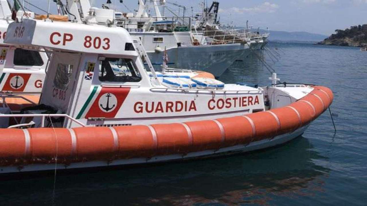 Porto Cervo yacht scogli morto sei feriti