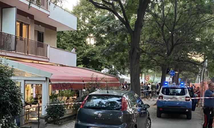 Pescara sparatoria bar morto ferito grave