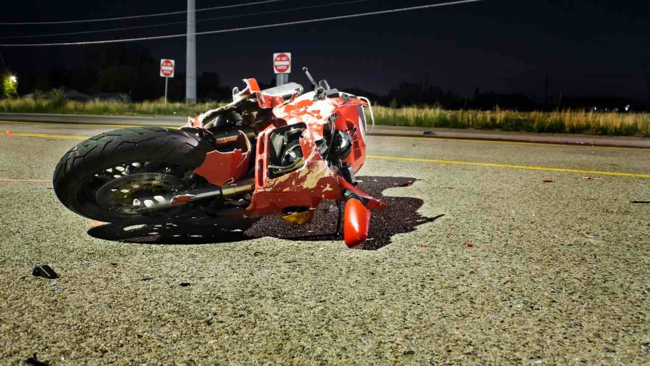 Fasano incidente moto morto ragazzo