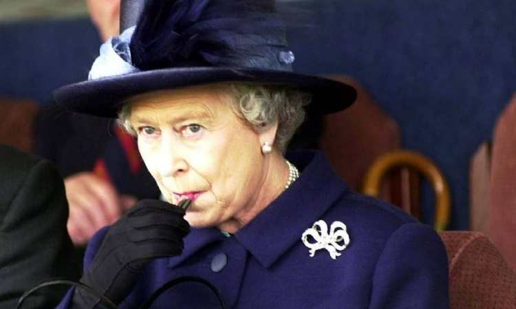 Regina Elisabetta segnali segreti