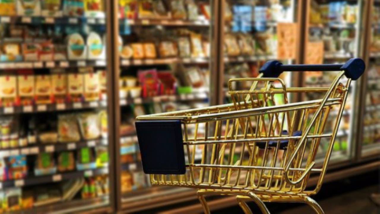 Spesa al discount o al supermercato? Il rimedio infallibile per risparmiare moltissimo