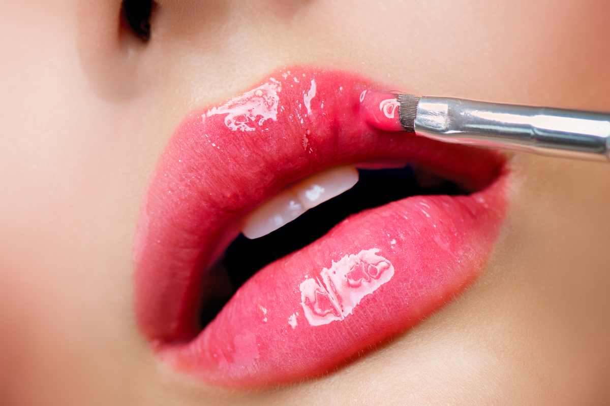 come ottenere delle labbra carnose con questa tecnica make up