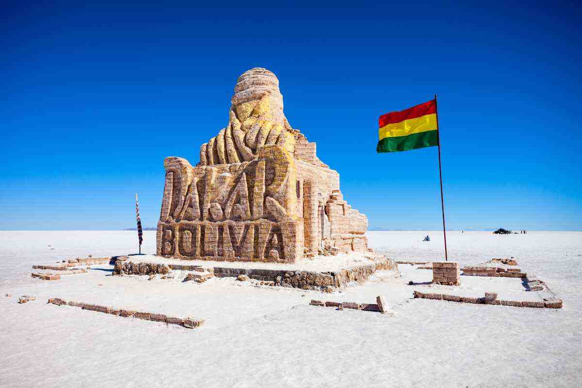 il posto in bolivia dove sembra di camminare nel cielo