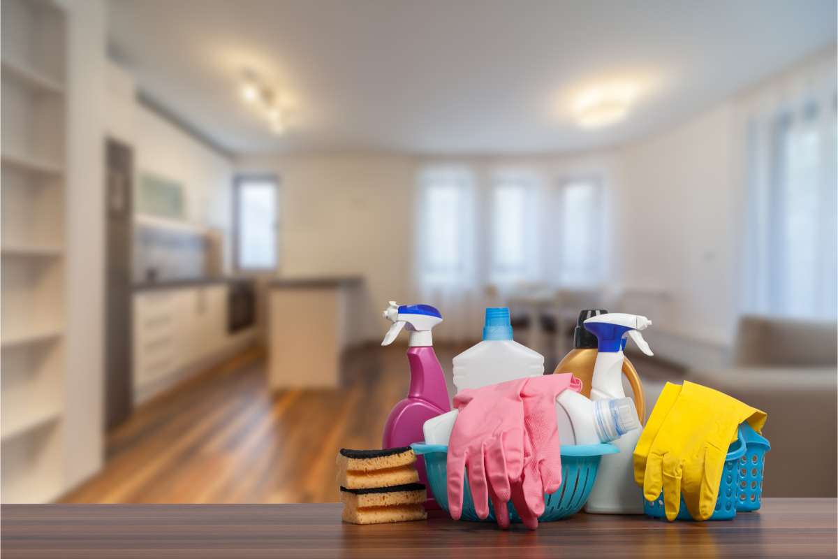 attenzione ai prodotti per pulire casa