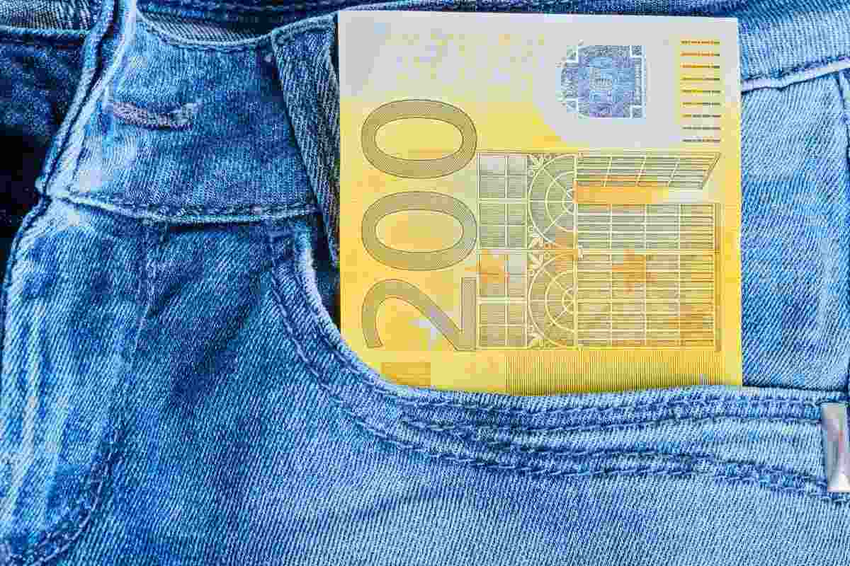 Arriva un nuovo bonus dal valore di 200 euro: ecco i beneficiari #adessonews