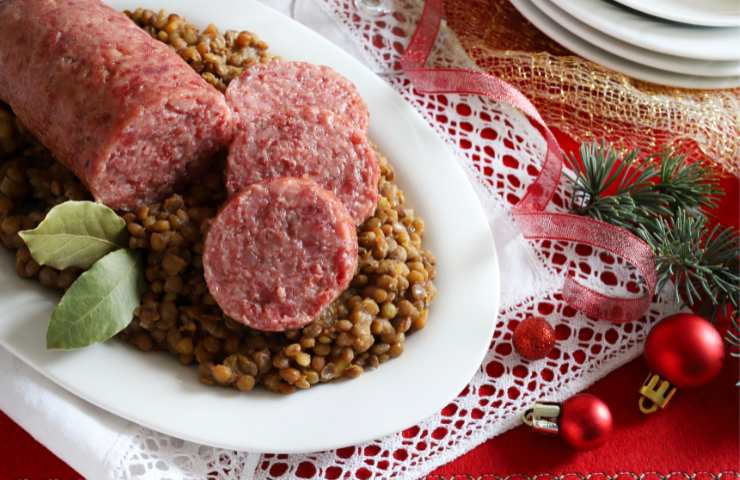 Scopri come preparare il cotechino per una cena di Capodanno indimenticabile