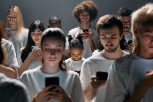 stress, ansia e dipendenza dai social: è ora di riprendere il controllo