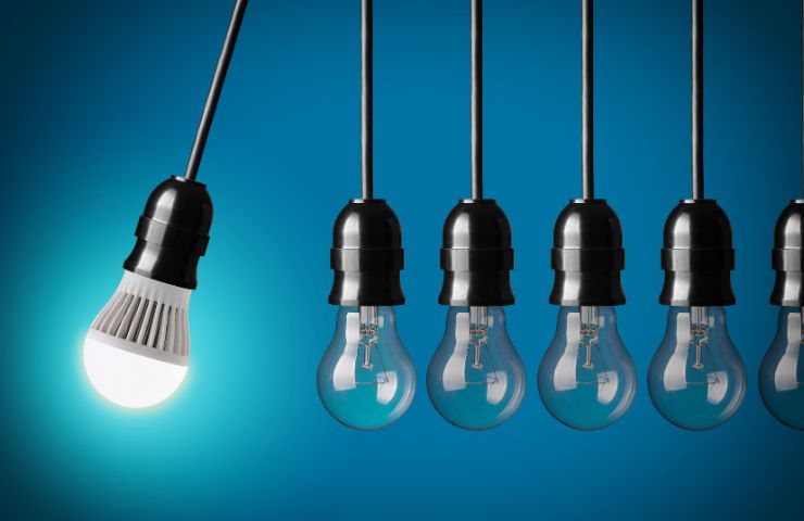 sai davvero quanto consumano le tue lampadine? Potresti risparmiare più di quanto immagini